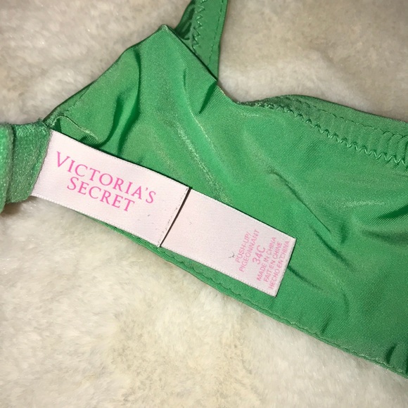 Victoria secret push up bra - Picture 4 of 4